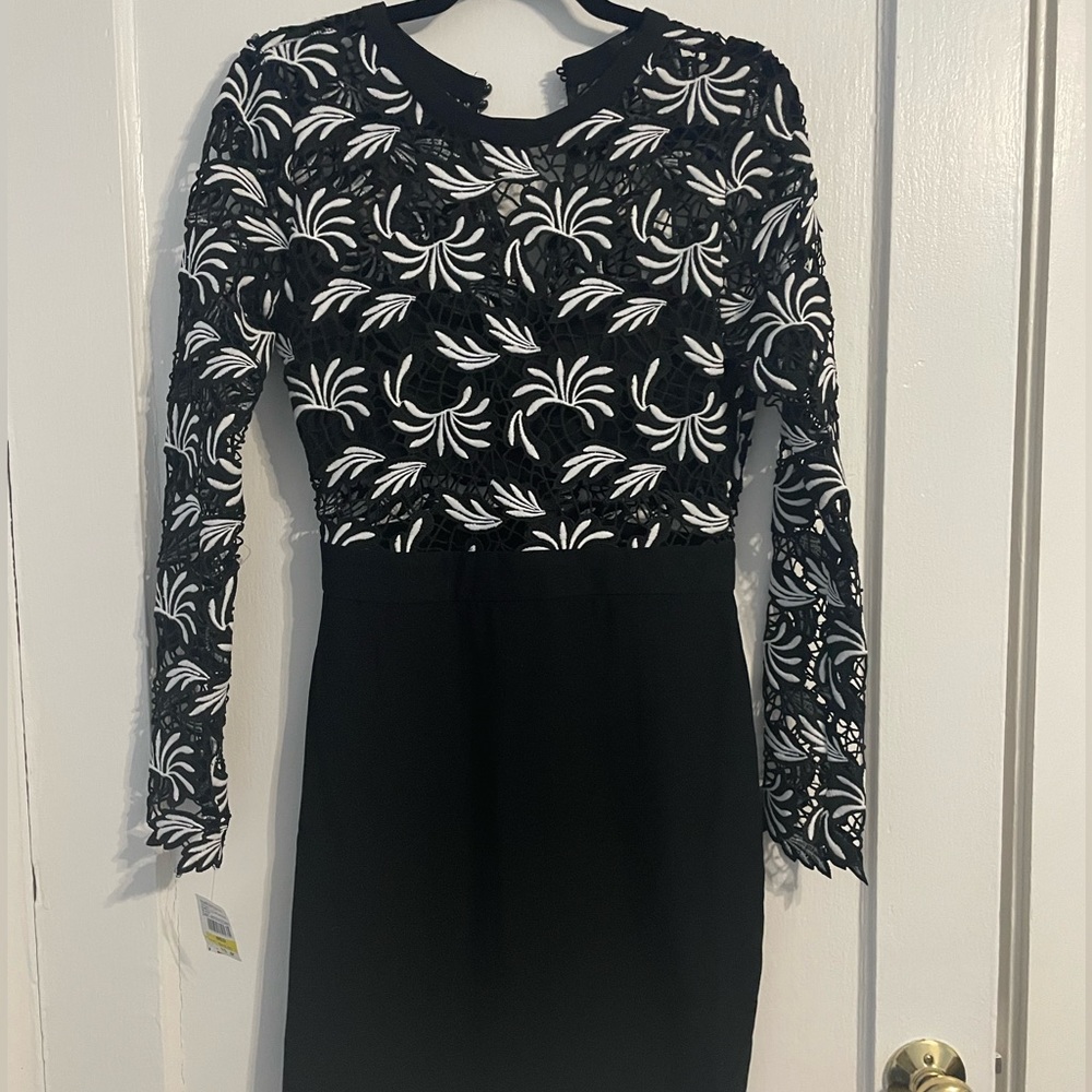 Romeo and Juliet Couture Medium Dress (never worn)